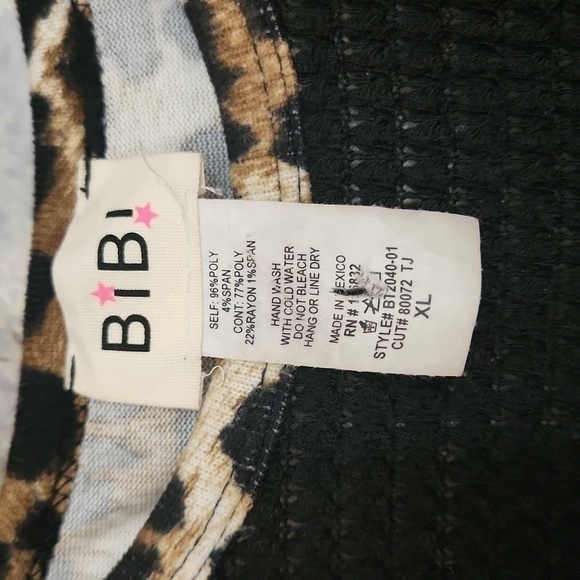 BIBI Cold Shoulder Animal Print Long Sleeve XLarge Fall Cozy Soft Knit Buckle - Picture 8 of 10